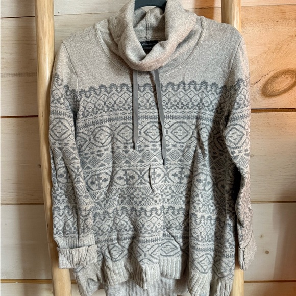 Eddie Bauer Gray Geometric Women's Cowl Neck Sweater - Picture 2 of 5